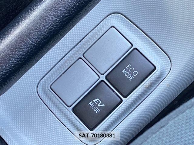 Toyota AQUA 2013-01 344056-25