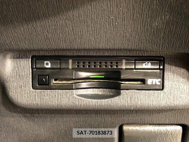 Toyota PRIUS 2014-04 281866-4