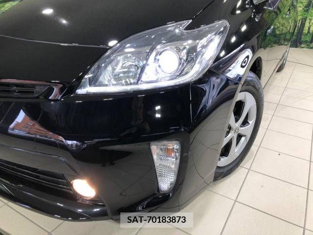 Toyota PRIUS 2014-04 281866-12
