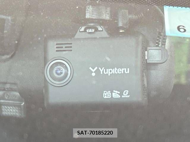 Toyota AQUA 2015-08 346859-5