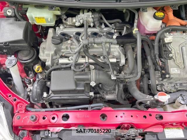 Toyota AQUA 2015-08 346859-18