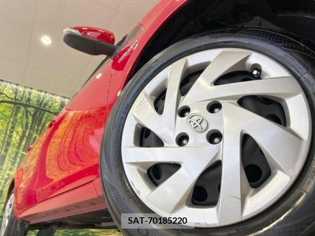 Toyota AQUA 2015-08 346859-13