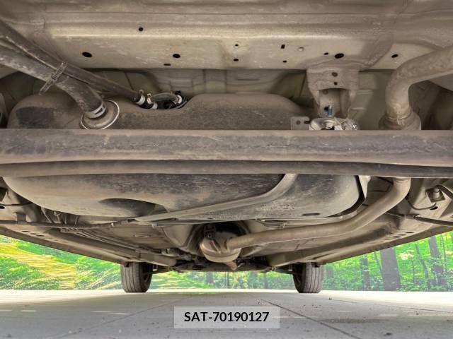 Suzuki WAGON R 2018-08 311905-19