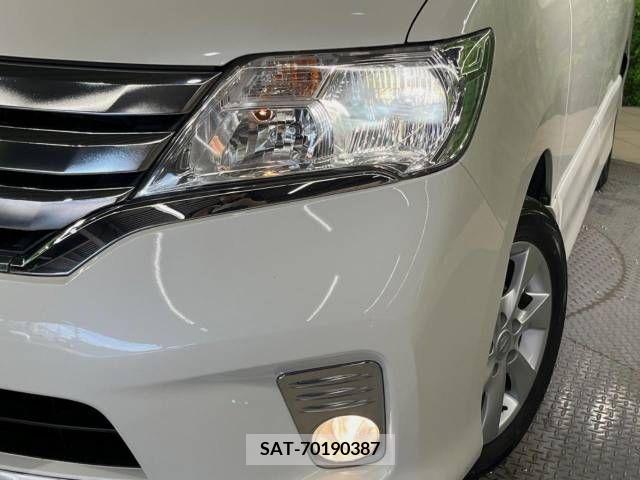 Nissan SERENA 2011-08 393901-13
