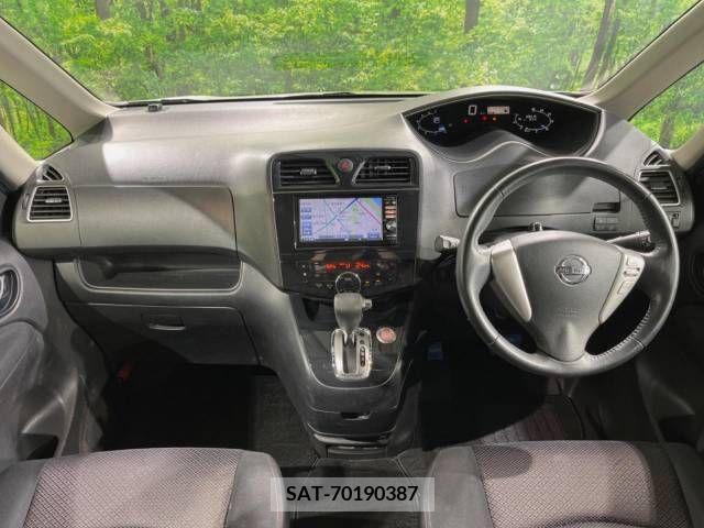 Nissan SERENA 2011-08 393901-1