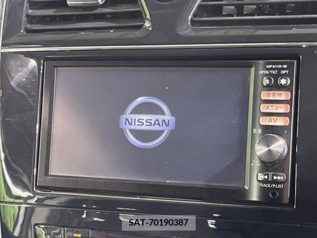 Nissan SERENA 2011-08 393901-4