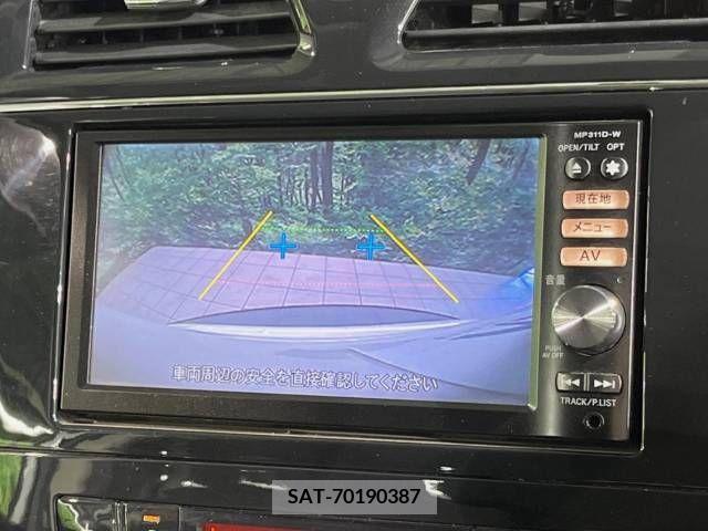 Nissan SERENA 2011-08 393901-5