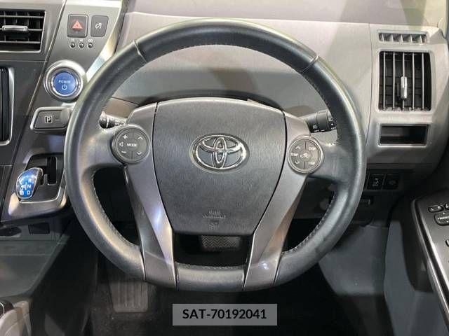 Toyota PRIUS ALPHA 2014-10 366767-11