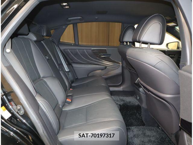Lexus LS 2017-11 304738-21
