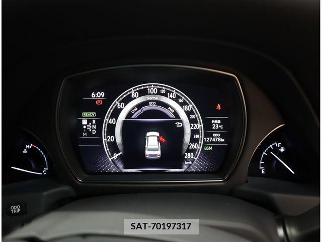Lexus LS 2017-11 304738-14