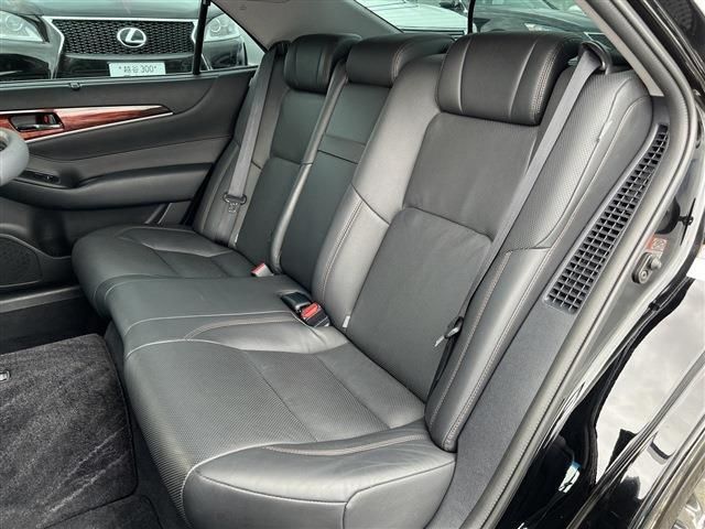 Toyota CROWN MAJESTA 2016-08 20799-19