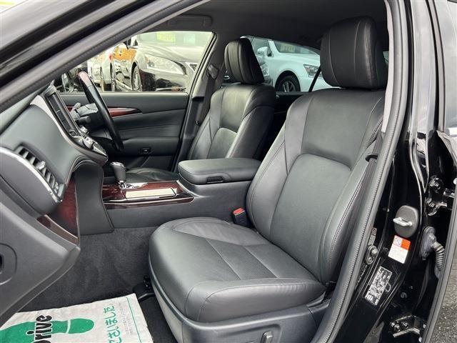 Toyota CROWN MAJESTA 2016-08 20799-18