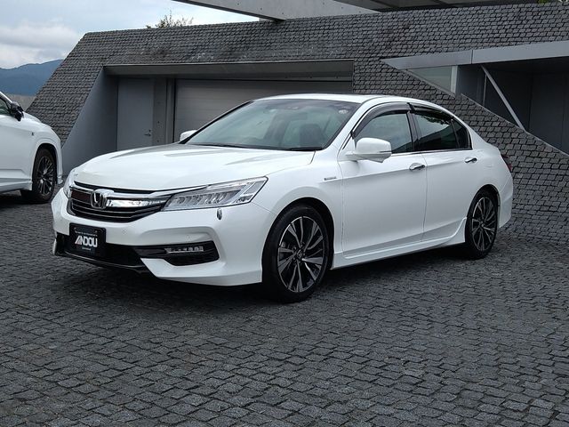 Honda ACCORD HYBRID 2017-10 8477-1