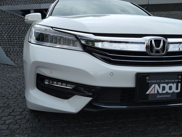 Honda ACCORD HYBRID 2017-10 8477-5