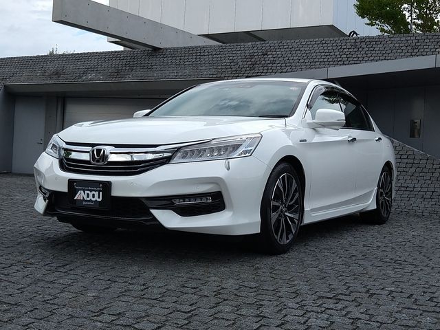 Honda ACCORD HYBRID 2017-10 8477-0