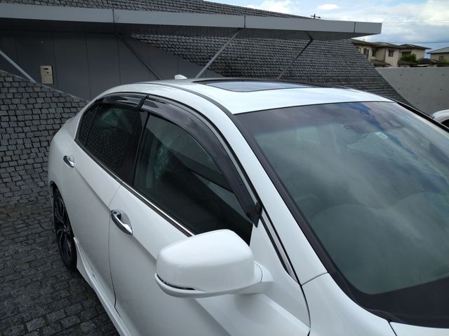 Honda ACCORD HYBRID 2017-10 8477-4