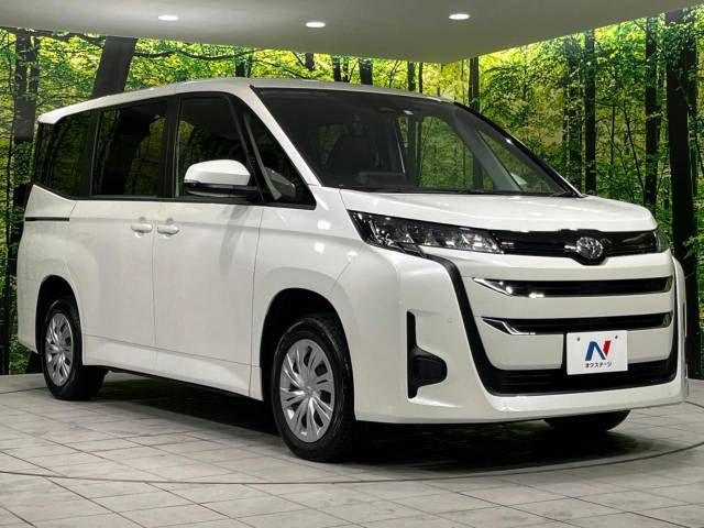 Toyota NOAH 2023-04 195622-16