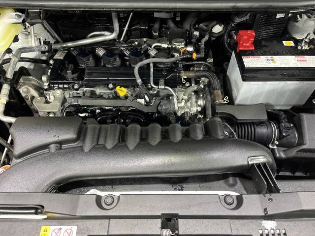 Toyota NOAH 2023-04 195622-18