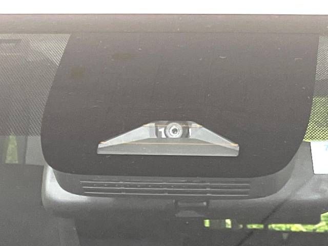 Toyota NOAH 2023-04 195622-2