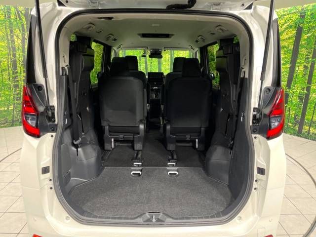 Toyota NOAH 2023-04 195622-10