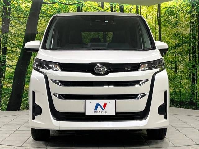Toyota NOAH 2023-04 195622-14