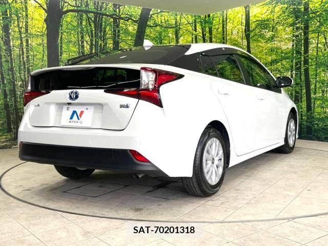 Toyota PRIUS 2022-01 236232-17