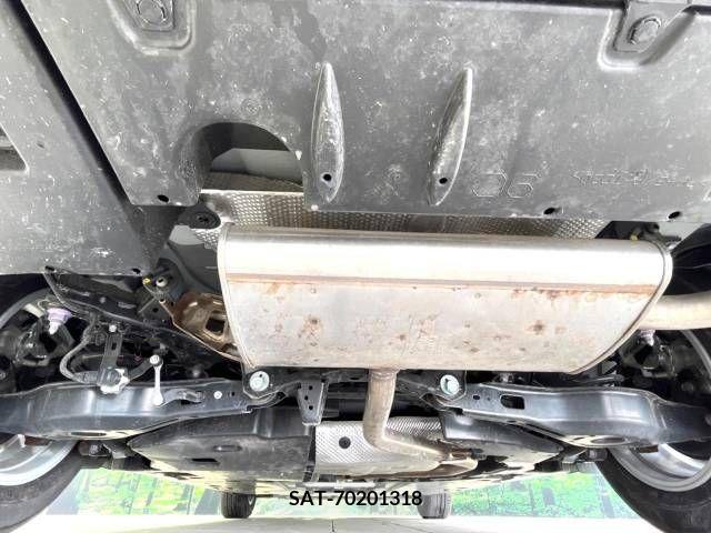 Toyota PRIUS 2022-01 236232-19