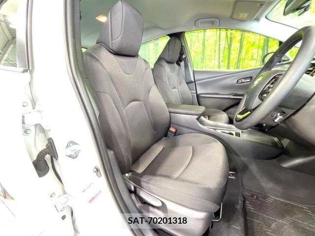 Toyota PRIUS 2022-01 236232-8