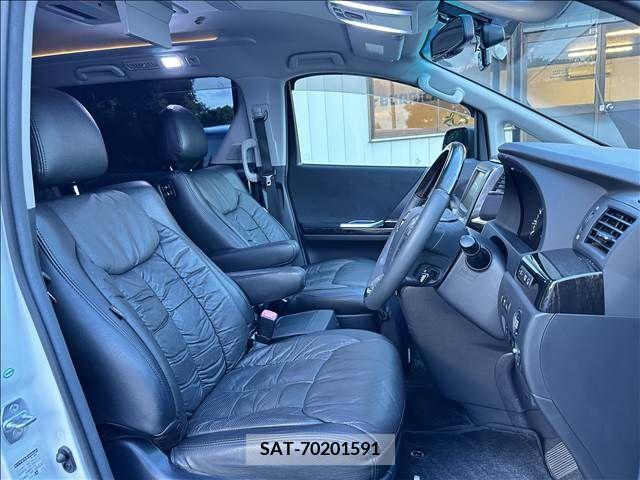 Toyota VELLFIRE 2011-11 369844-8