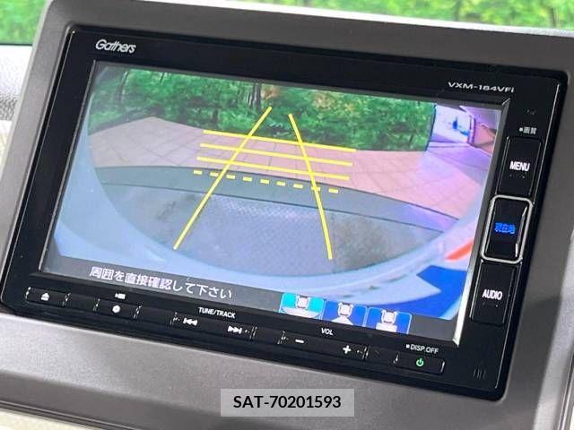 Honda N BOX 2018-06 306982-3