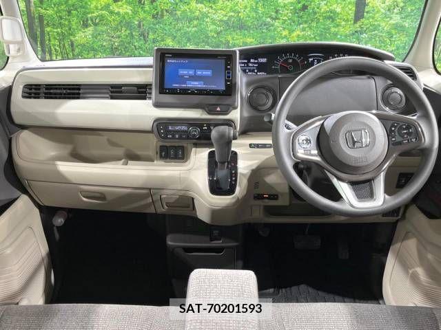 Honda N BOX 2018-06 306982-1