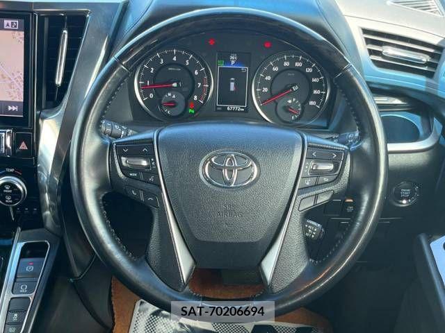 Toyota ALPHARD 2017-11 355326-15