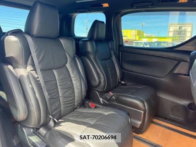 Toyota ALPHARD 2017-11 355326-12