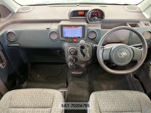 Toyota SPADE 2012-09 379018-1