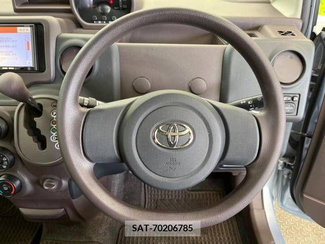 Toyota SPADE 2012-09 379018-9