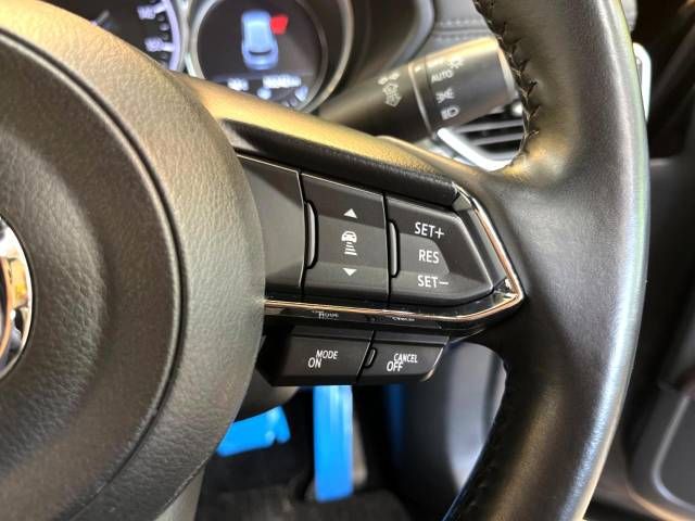 Mazda CX-8 2018-10 14731-7