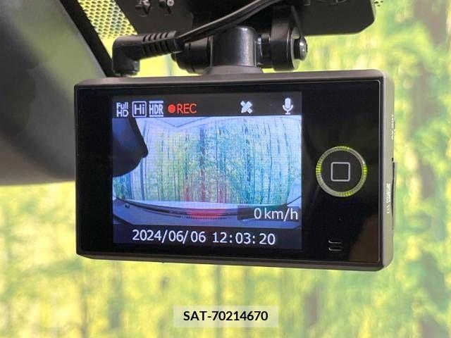 Toyota PRIUS 2016-07 322338-5