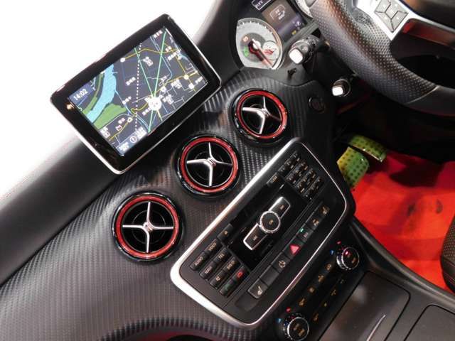 Mercedes Benz A-CLASS 2014-01 20048-3