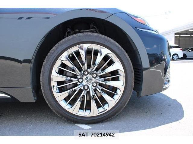 Lexus LS 2018-03 317488-11
