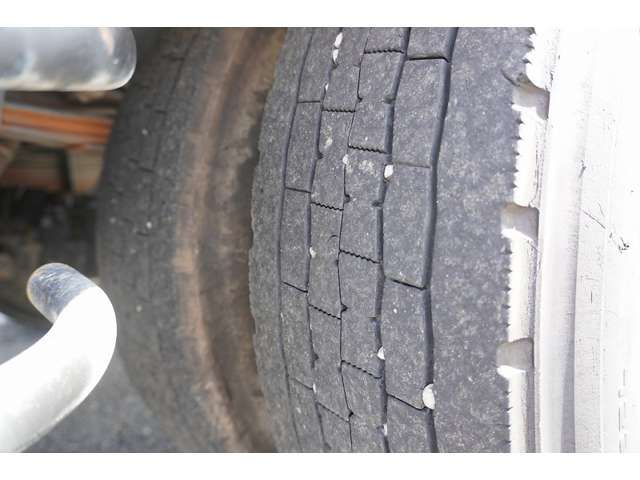 Isuzu FORWARD 2017-01 24064-8