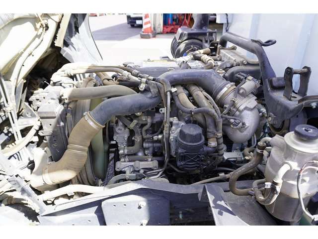 Isuzu FORWARD 2017-01 24064-12