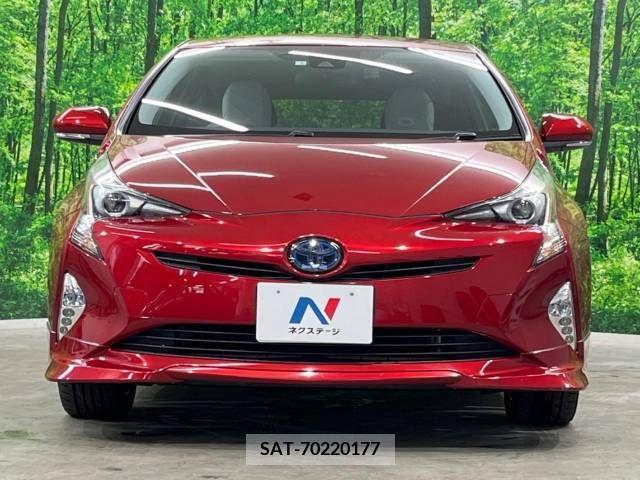Toyota PRIUS 2016-04 322616-14