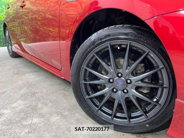 Toyota PRIUS 2016-04 322616-12