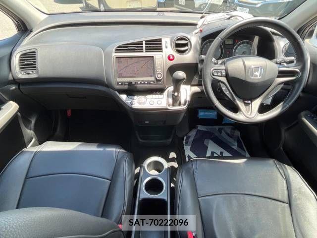 Honda STREAM 2009-05 377422-1