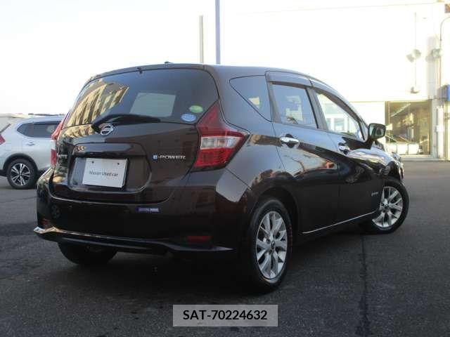 Nissan NOTE 2019-11 392929-1