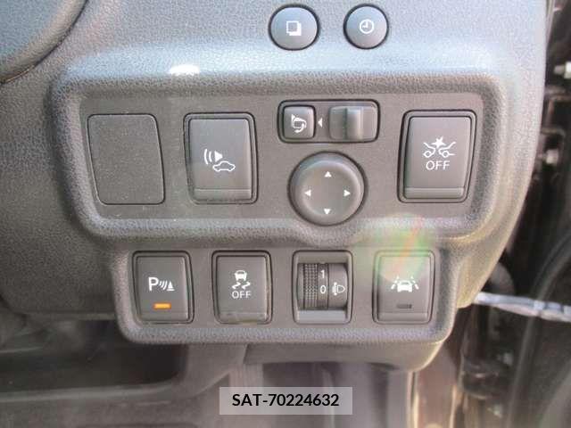Nissan NOTE 2019-11 392929-9