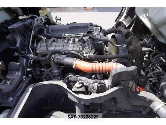 Mitsubishi CANTER 2018-03 342406-13