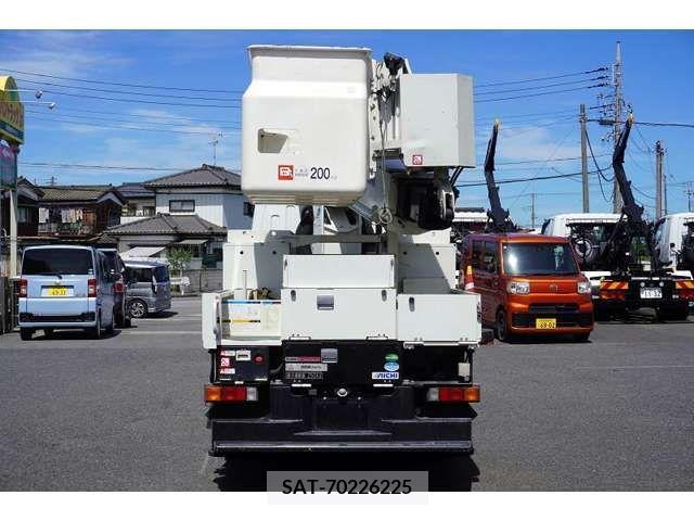 Mitsubishi CANTER 2018-03 342406-3