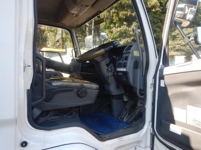 MITSUBISHI FUSO Fighter 2008-08 3473-8