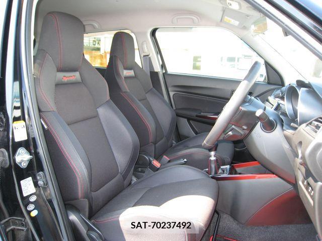 Suzuki SWIFT 2018-01 369001-1